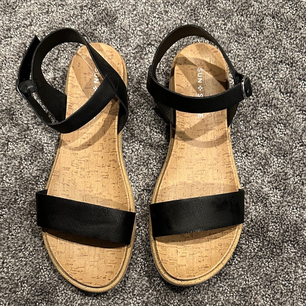 Sun + Stone Black and Tan Sandals